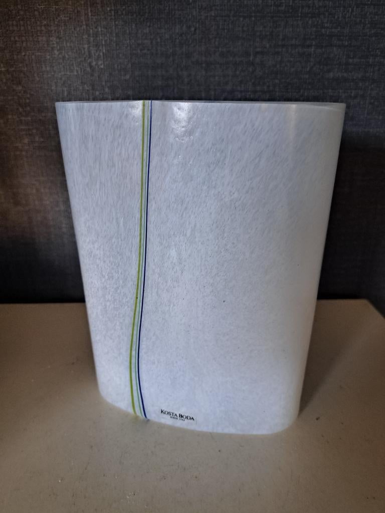 Maljakko vaas kosta boda bertil vallien gesigneerd, Antiek en Kunst, Antiek | Glas en Kristal, Ophalen of Verzenden