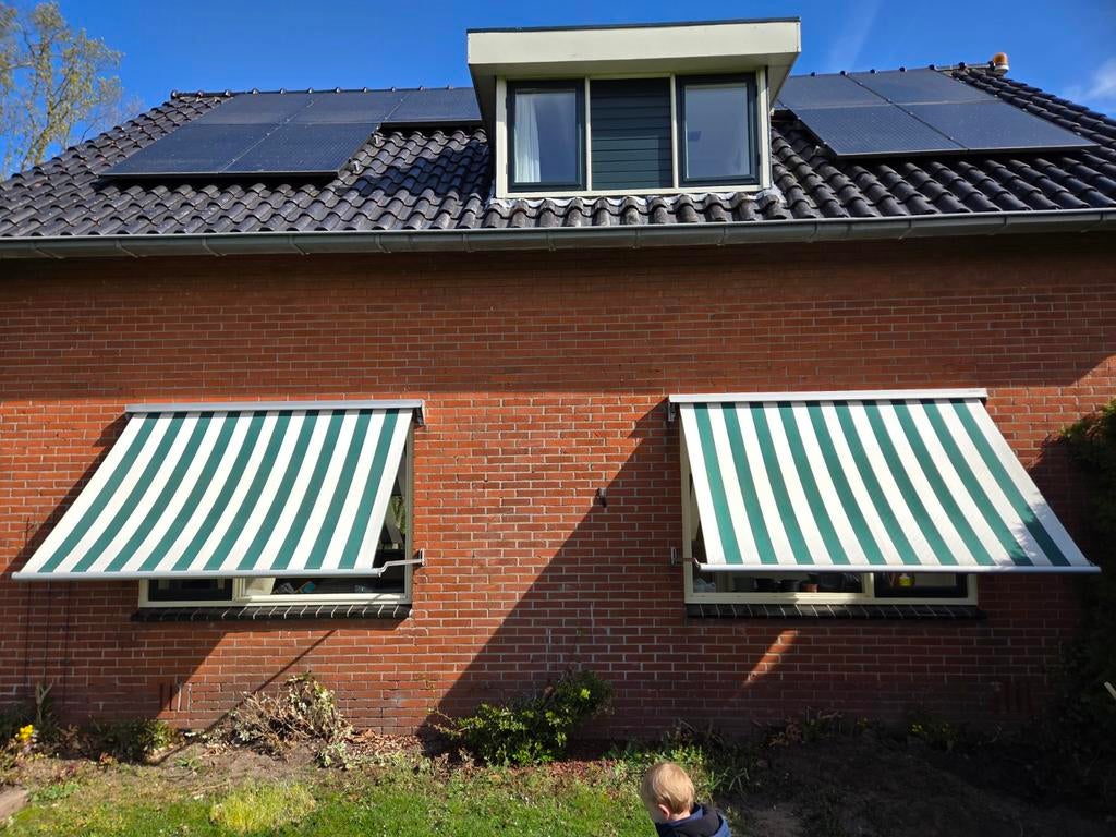 2 zonneschermen, bediening vanuit binnen, Ophalen, Gebruikt, Minder dan 250 cm, 150 tot 300 cm