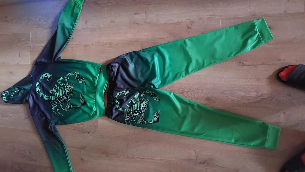 Groen trainingspak maat M, Kleding | Heren, Sportkleding, Ophalen, Maat 48/50 (M), Nieuw, Scorpioen