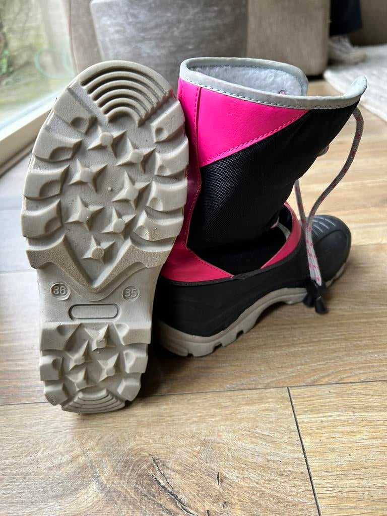 Sneeuwschoenen snowboots maat 25-36, Ophalen of Verzenden, Zo goed als nieuw, Schoenen
