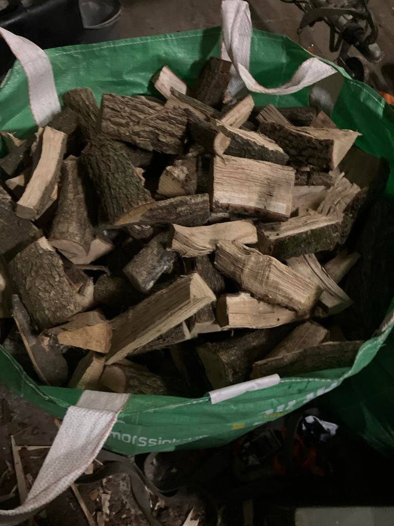 Gekloofd haardhout in 2 big bag 2 kub in totaal, Minder dan 3 m³, Ophalen, Overige houtsoorten, Blokken