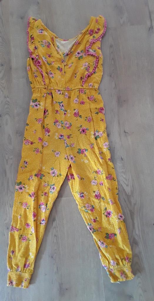 Jumpsuit okergeel mt 116, Ophalen of Verzenden, Zo goed als nieuw, Primark, Meisje