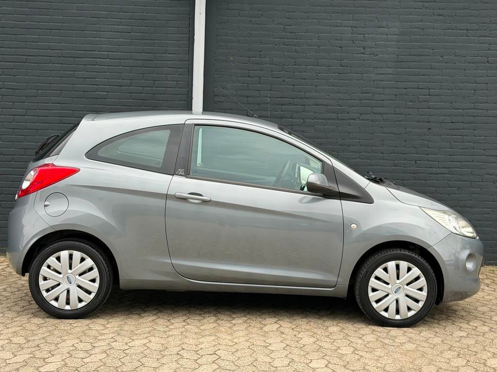 Ford Ka 1.2 Titanium AIRCO-CLIMA PDC NIEUW APK NAP, Auto's, Voorwielaandrijving, Stof, Gebruikt, 4 cilinders
