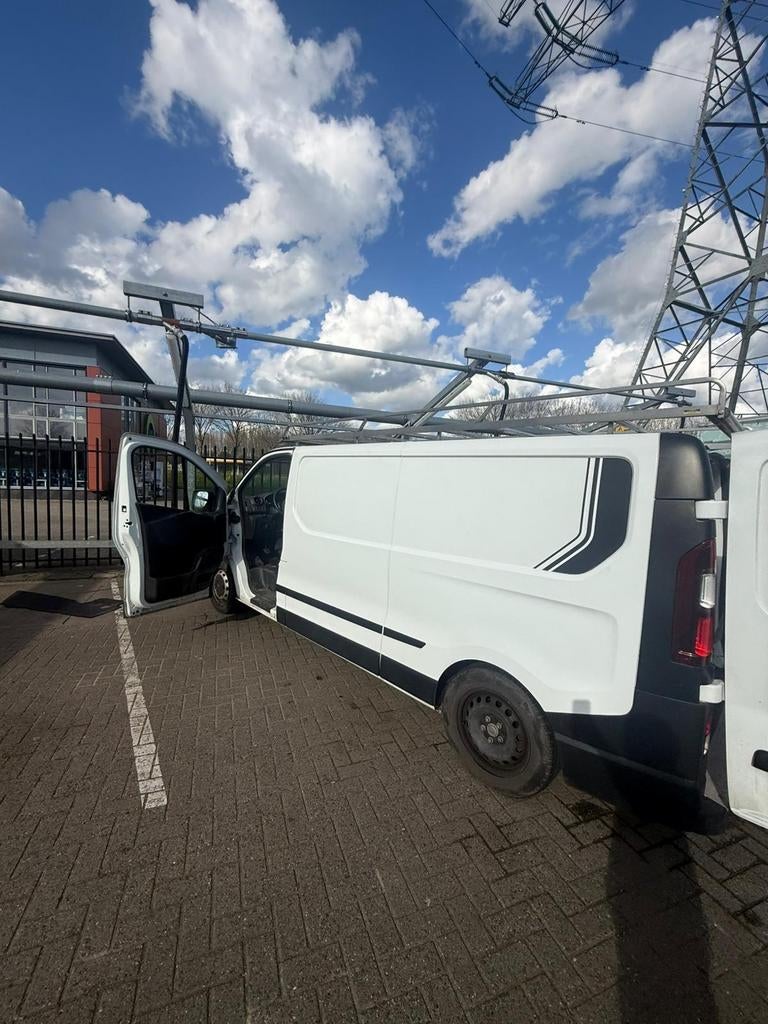 Opel Vivaro 1.6D 92KW 2017, Auto's, Bestelauto's, Opel, Diesel, Euro 6, Handgeschakeld, Origineel Nederlands, Wit, Dealer onderhouden