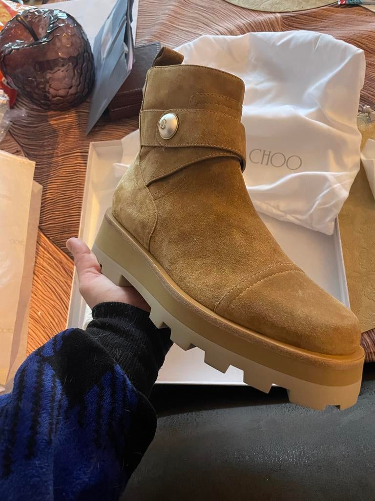 Nieuwe Jimmy Choo laarzen maat 40, Kleding | Dames, Ophalen of Verzenden, Nieuw, Bruin, Lage of Enkellaarzen