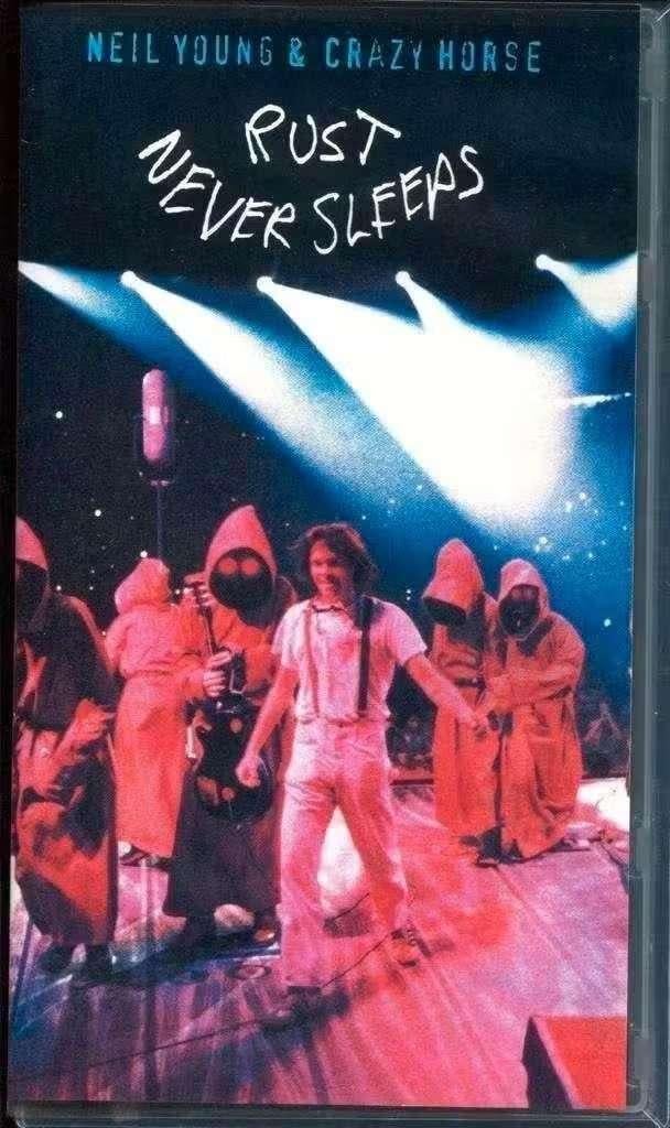 VHS Neil Young & Crazy Horse ‎- Rust Never Sleeps, Cd's en Dvd's, Vanaf 6 jaar, Ophalen of Verzenden, Gebruikt, Muziek en Concerten