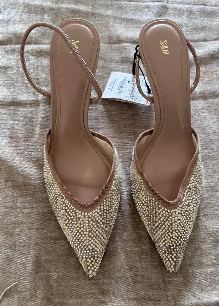 Zara hakken maat 41, Kleding | Dames, Schoenen, Verzenden, Nieuw, Beige