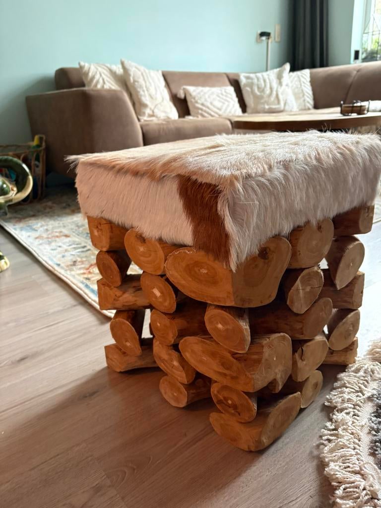 Koeien poef, Ophalen, Zo goed als nieuw, Rond, Minder dan 50 cm