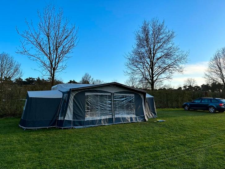 Caravan Knaud Sudwind 485 restyle met voortent 2x zijtent, Caravans en Kamperen, Caravans, Particulier, tot en met 5, 750 - 1000 kg