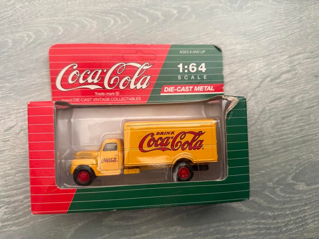 Coca-Cola Die-Cast Vintage Vehicles Ford F-5, Overige merken, 1:50 of kleiner, Nieuw, Ophalen of Verzenden