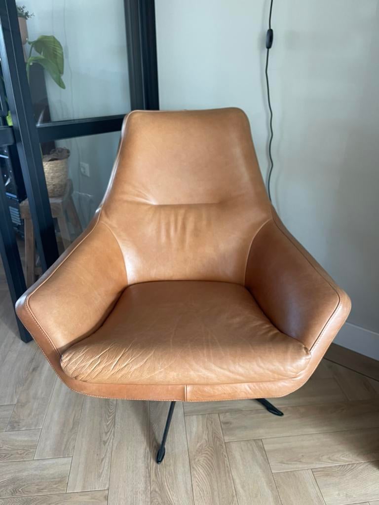 Mooie lederen draai fauteuil, Huis en Inrichting, Fauteuils, Ophalen, Zo goed als nieuw, 50 tot 75 cm, Leer