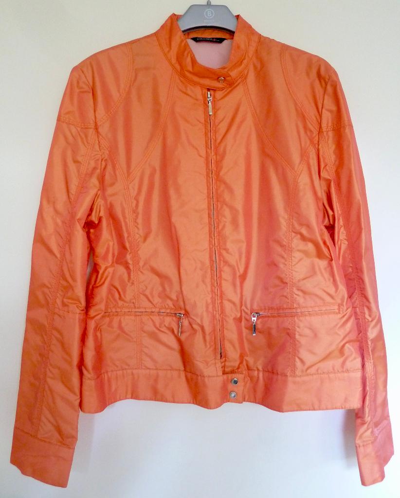 Concept UK lichtgewicht regenjas/jack maat 40 oranje / glans, Maat 38/40 (M), Oranje, Ophalen of Verzenden, Zo goed als nieuw