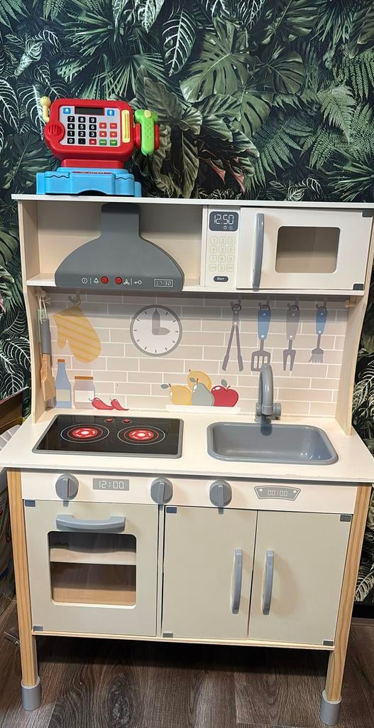 Keukentje inclusief kassa en allemaa keuken speelgoed, Ophalen, Gebruikt