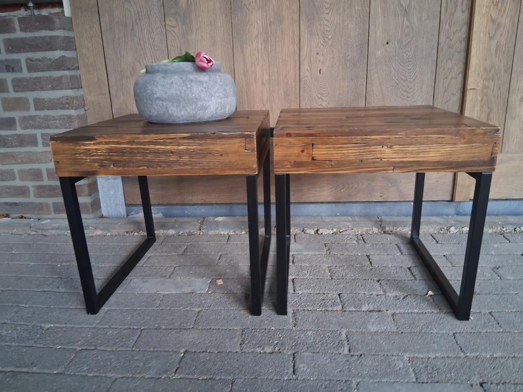 Nachtkastjes bijzettafeltje, Minder dan 45 cm, Minder dan 55 cm, Vierkant, Ophalen of Verzenden