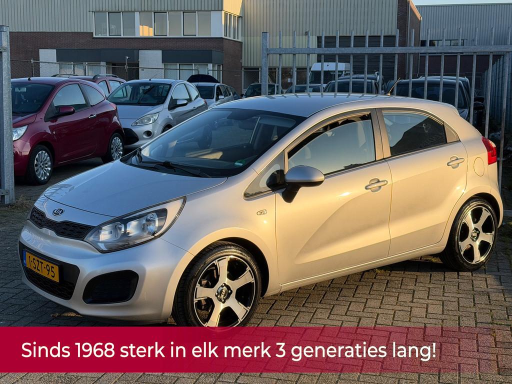 Kia Rio 1.4 CVVT Comfort Pack 109PK 5 DEURS! AIRCO l 17'LMV, Auto's, Kia, Voorwielaandrijving, Euro 5, Zwart, 1396 cc