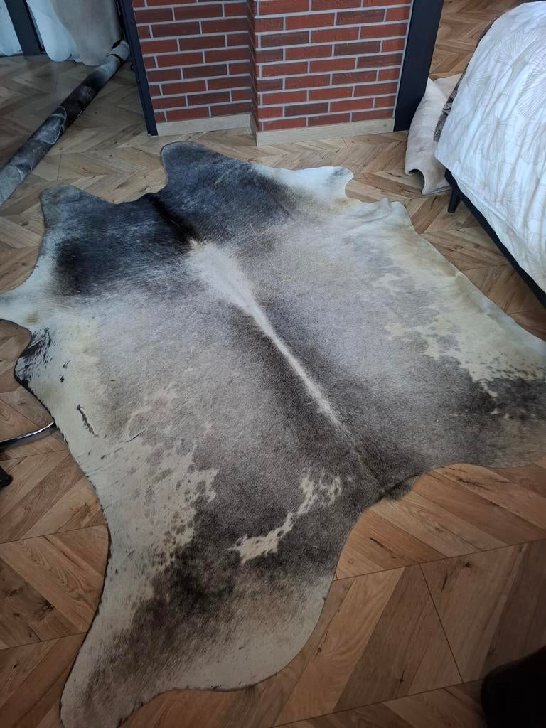 Hele mooie koeienhuid., Ophalen, Zo goed als nieuw, 200 cm of meer, 150 tot 200 cm