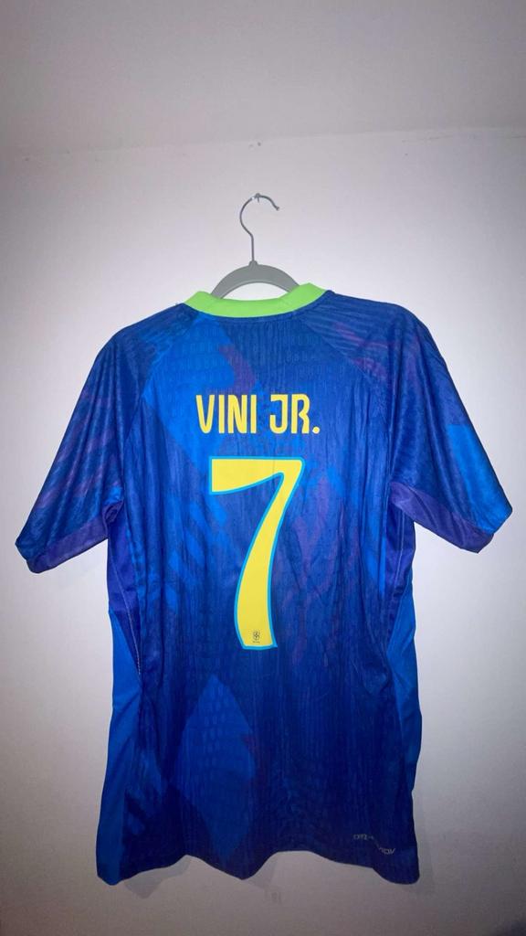 Brazil thuisshirt Vini Jr. #7, Sport en Fitness, Voetbal, Maat L, Ophalen of Verzenden, Nieuw, Shirt