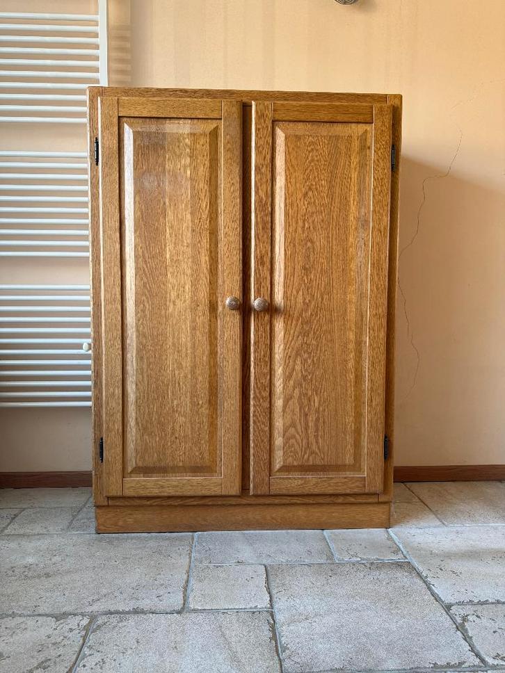 Robuuste Massief Eiken Kast – Perfect voor restyle project, Huis en Inrichting, Kasten | Kledingkasten, Gebruikt, 100 tot 150 cm