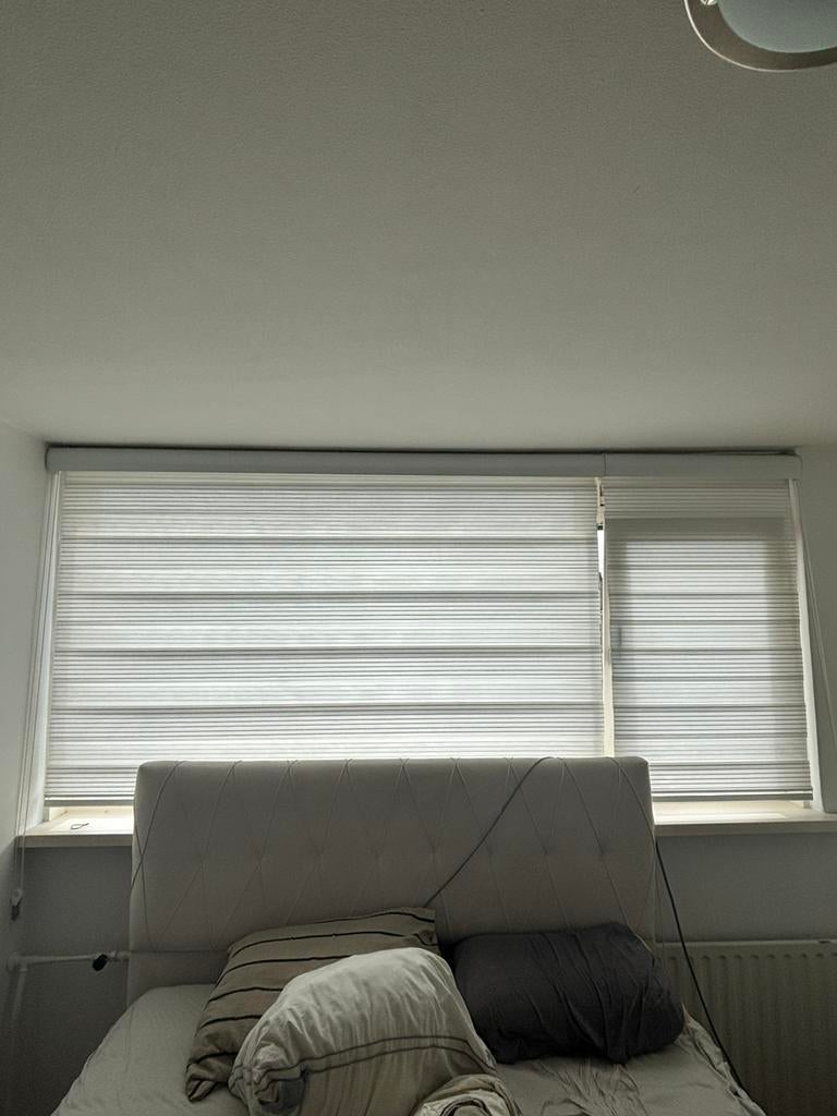 Rolgordijnen te koop, Ophalen of Verzenden, Zo goed als nieuw, 150 tot 200 cm