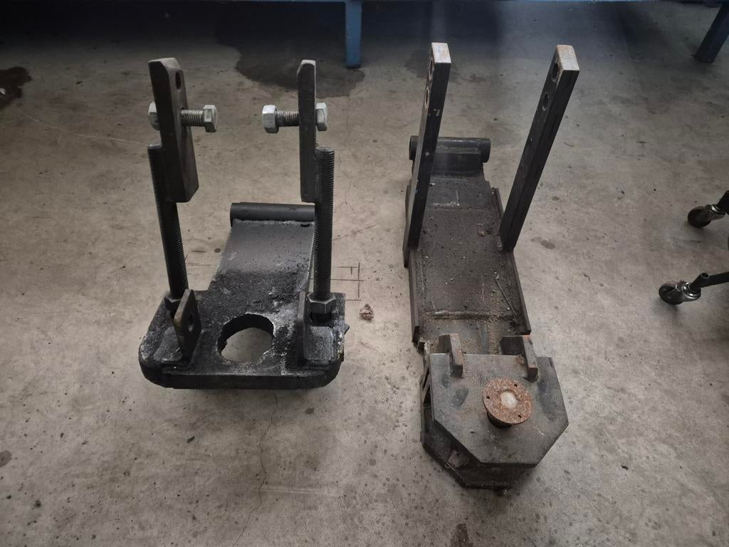 Deutz 8006 10006 13006  06 Ondertrekhaak en trekkertrek haak, Auto-onderdelen, Ophalen of Verzenden