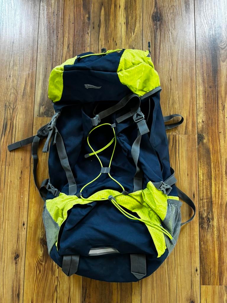 Backpack, Ophalen, Zo goed als nieuw, 30 cm of meer