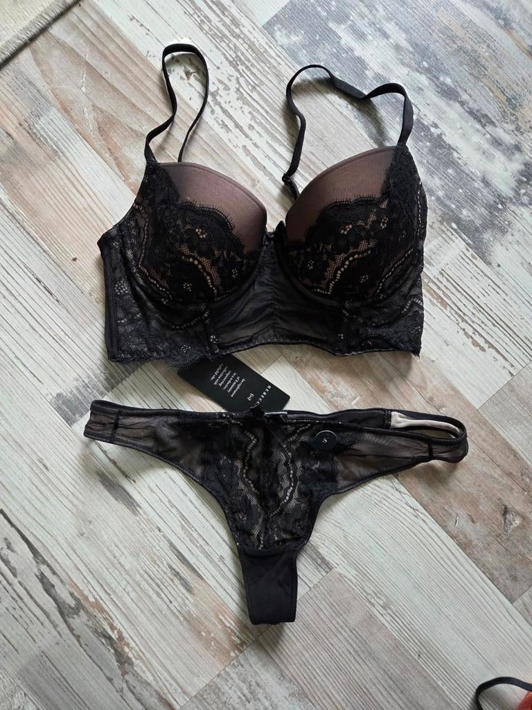 Hunkemoller setje Rebecca Mir zwart S/75C, Hunkemöller, Ophalen of Verzenden, Zwart, Setje