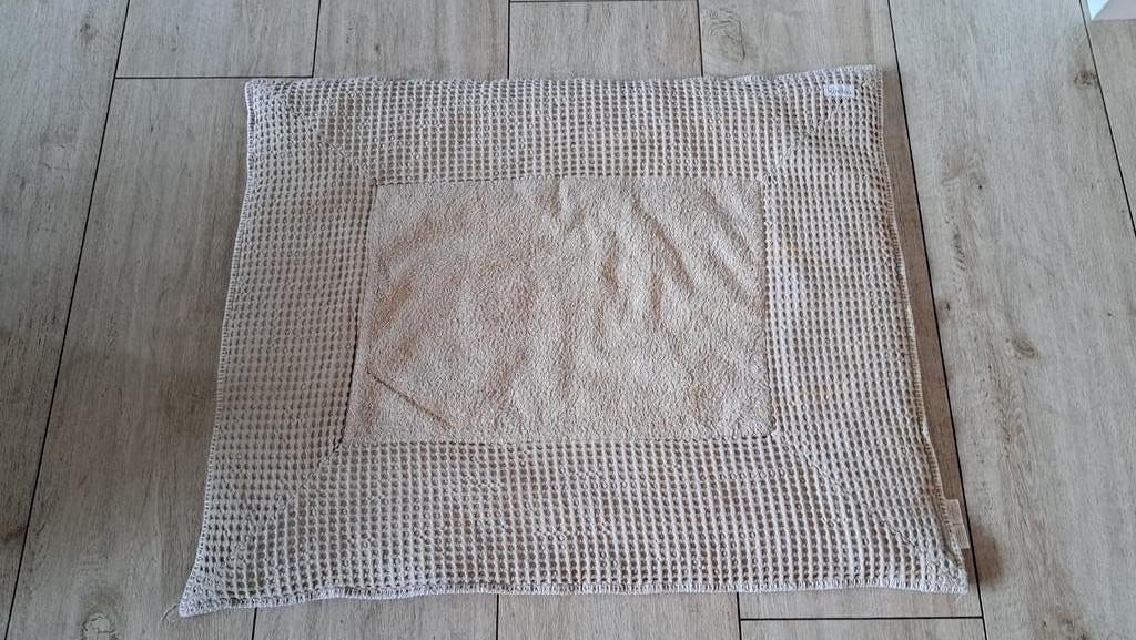 Koeka Boxkleed Zandkleurig - goede staat 80x90cm, Kinderen en Baby's, Boxen, Ophalen of Verzenden, Zo goed als nieuw, Rechthoekig