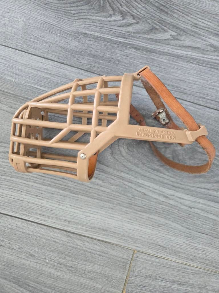 Honden muilkorf maat m, Dieren en Toebehoren, Honden-accessoires, Ophalen