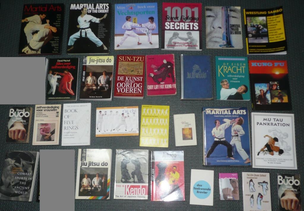 89 x zelfverdediging vechtsport Aikido, MMA, Kickboksen,, Ophalen of Verzenden, Zo goed als nieuw, Vechtsport