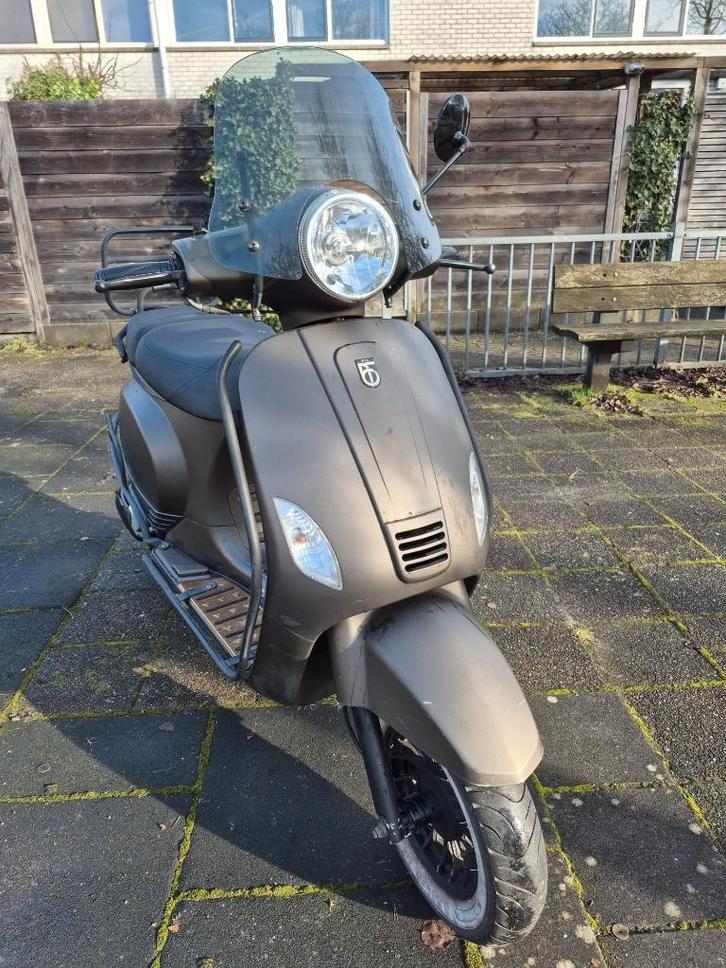 opknap scooter te koop, Fietsen en Brommers, Scooters | Overige merken, Gebruikt, Maximaal 45 km/u, Benzine, Ophalen