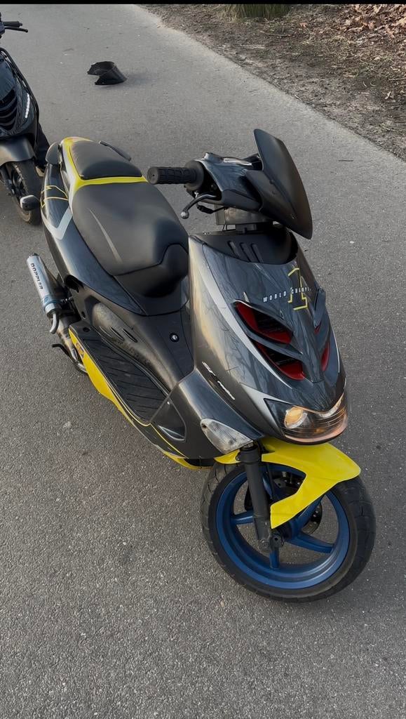 Aprilla sr50 world champion MOET WEG!, Ophalen, Gebruikt, Maximaal 45 km/u, 70 cc