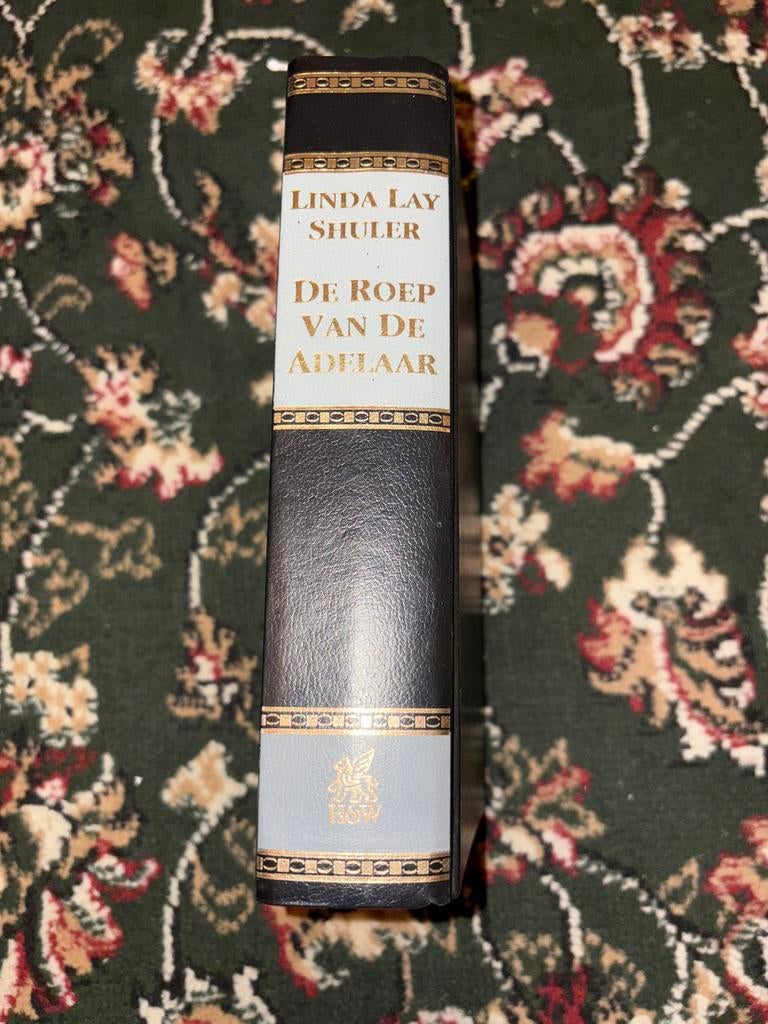 Linda Lay Shuler - De Roep van de Adelaar, Boeken, Ophalen of Verzenden, Gelezen, Nederland