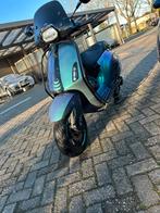 Vespa Sprint 80cc e4 Custom kleur, Fietsen en Brommers, Scooters | Vespa, Ophalen, Overige modellen, Maximaal 45 km/u, Zo goed als nieuw