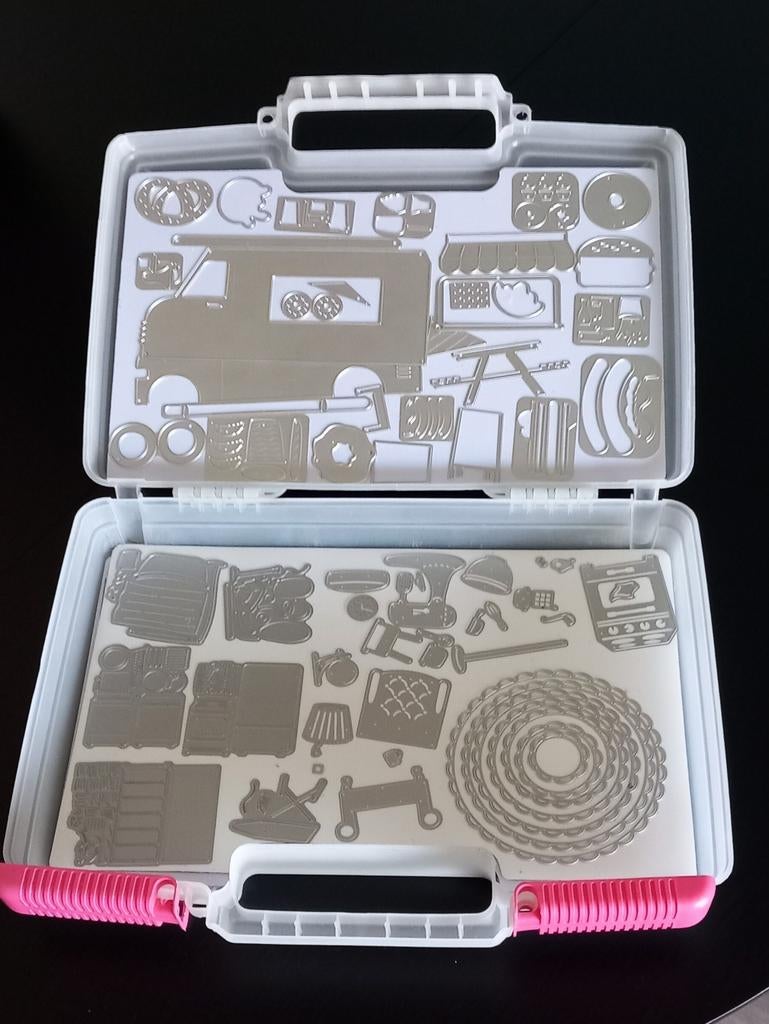 Zeer veel stansmallen. Zie omschrijving., Ophalen of Verzenden, Zo goed als nieuw, Overige thema's, Pons of Mal