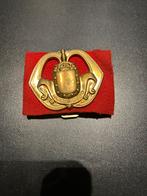 Origineel NL Infanterie Baretembleem Koninklijke Landmacht, Ophalen of Verzenden, Landmacht, Nederland, Embleem of Badge