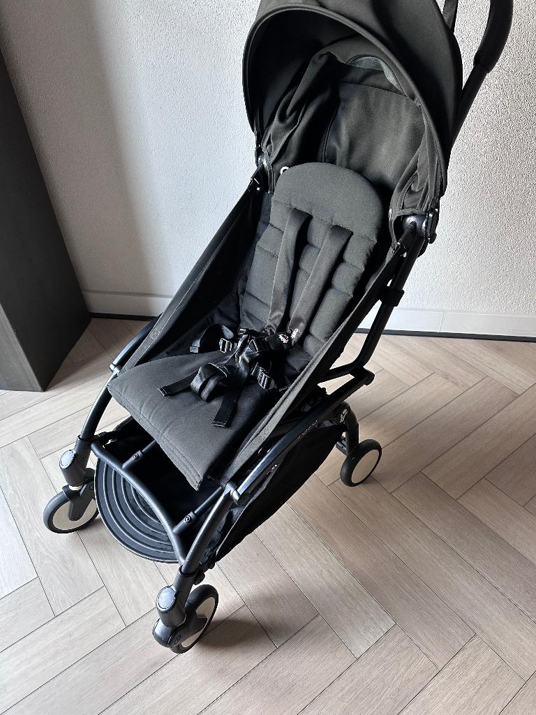 Babyzen Yoyo 2 6mnd Buggy black, Kinderen en Baby's, Buggy's, Ophalen, Zo goed als nieuw, Overige merken, Verstelbare rugleuning