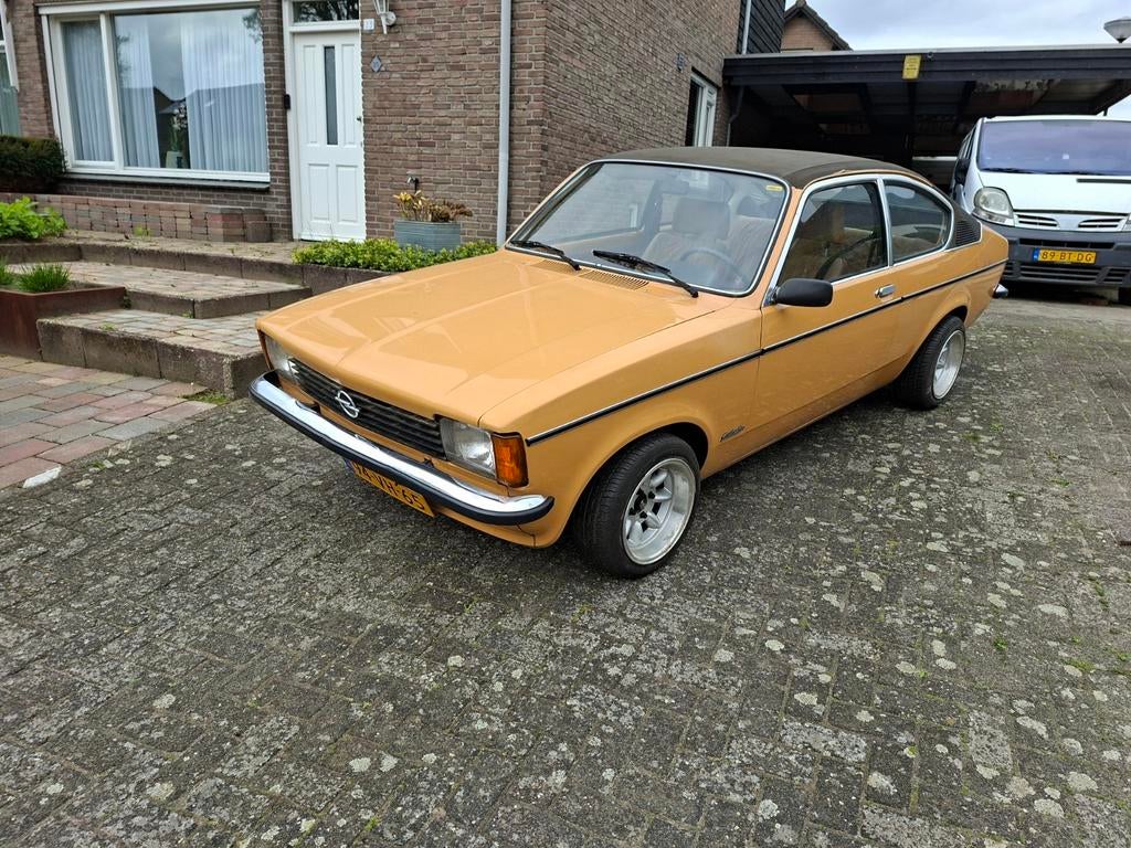 Opel kadett c coupe, Auto's, Oldtimers, Beige, 60 pk, Beige, Particulier