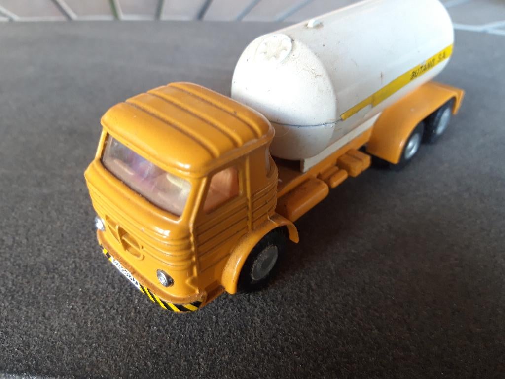 Pegaso Butaangas tankwagen - Joal made in Spain, Hobby en Vrije tijd, Modelauto's | 1:50, Ophalen of Verzenden, Gebruikt, Bus of Vrachtwagen