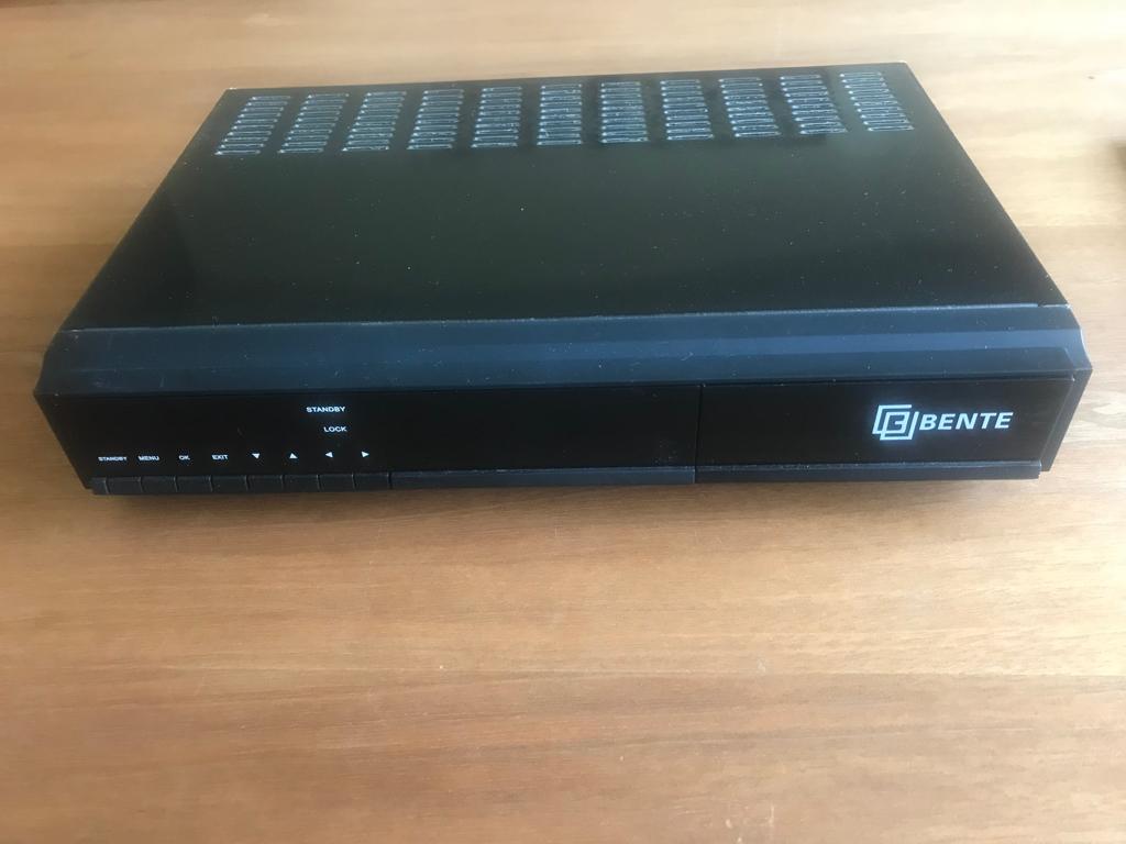 Satelliet ontvanger Bente, Ophalen of Verzenden, Zo goed als nieuw, (Schotel)antenne-accessoires, Overige merken