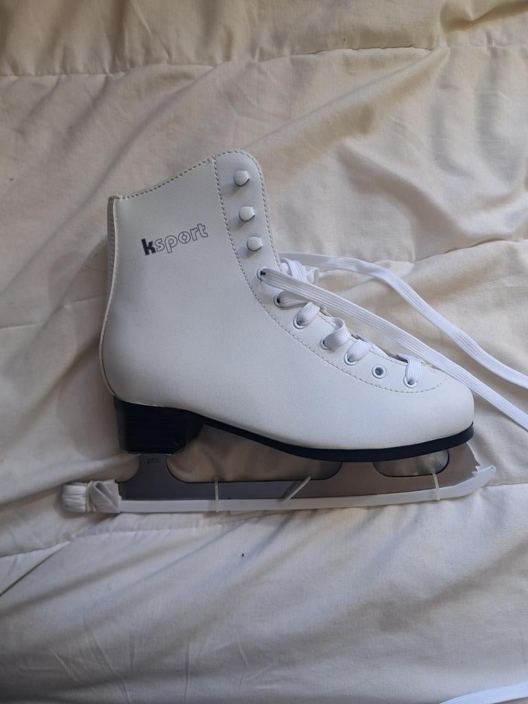 Kunstschaatsen maat 38/39, Ophalen, Eenpersoons, Nieuw, Wit