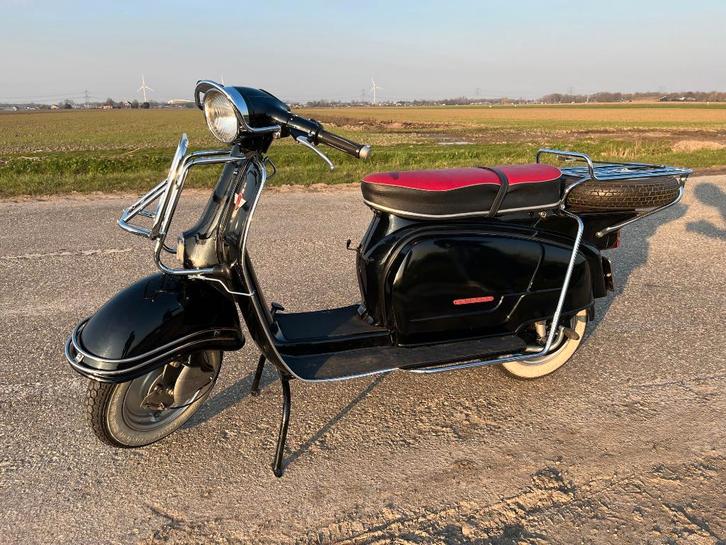 Zundapp Roller R50, Fietsen en Brommers, Brommers | Zundapp, Zo goed als nieuw, Overige modellen, Maximaal 45 km/u, Ophalen