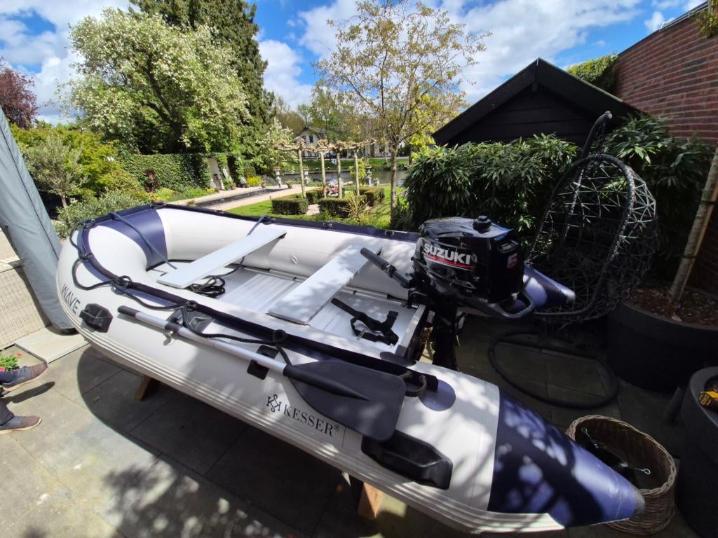 Rubberboot met motor 6 Pk, Aluminium, Zo goed als nieuw, Benzine, Minder dan 70 pk