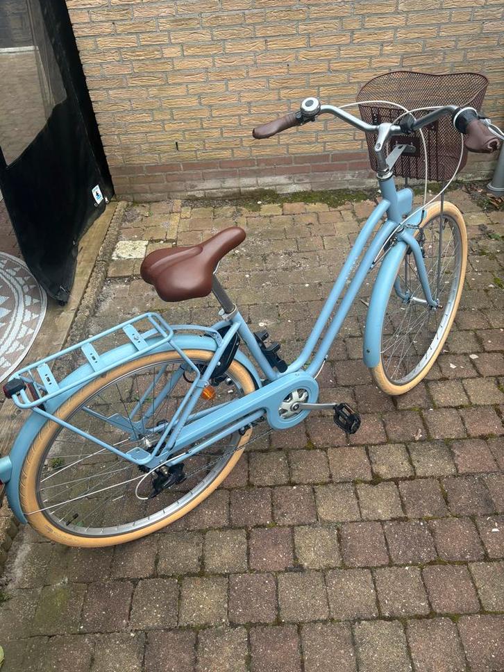 Elops fiets met mandje en bagagedrager, Fietsen en Brommers, Fietsen | Dames | Damesfietsen, Gebruikt, Overige merken, Versnellingen
