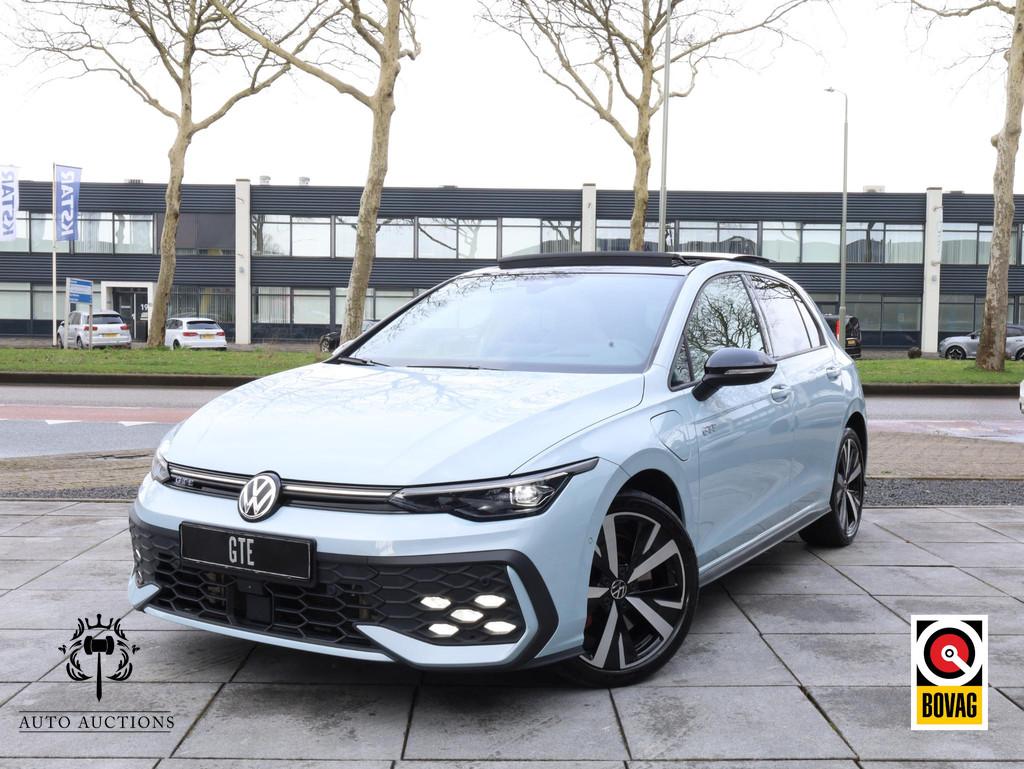 Volkswagen Golf GTE 1.5 eHybrid 272PK | Full Options | Panod, Auto's, 4 cilinders, 26 kWh, 19 km/l, 1700 kg