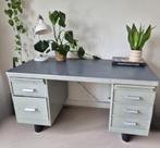 Industrieel stalen bureau vintage, Ophalen, Gebruikt