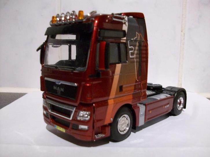 MAN TGX XXL 4x2 trekker wsi, Hobby en Vrije tijd, Modelauto's | 1:50, Zo goed als nieuw, Bus of Vrachtwagen, Wsi, Ophalen of Verzenden