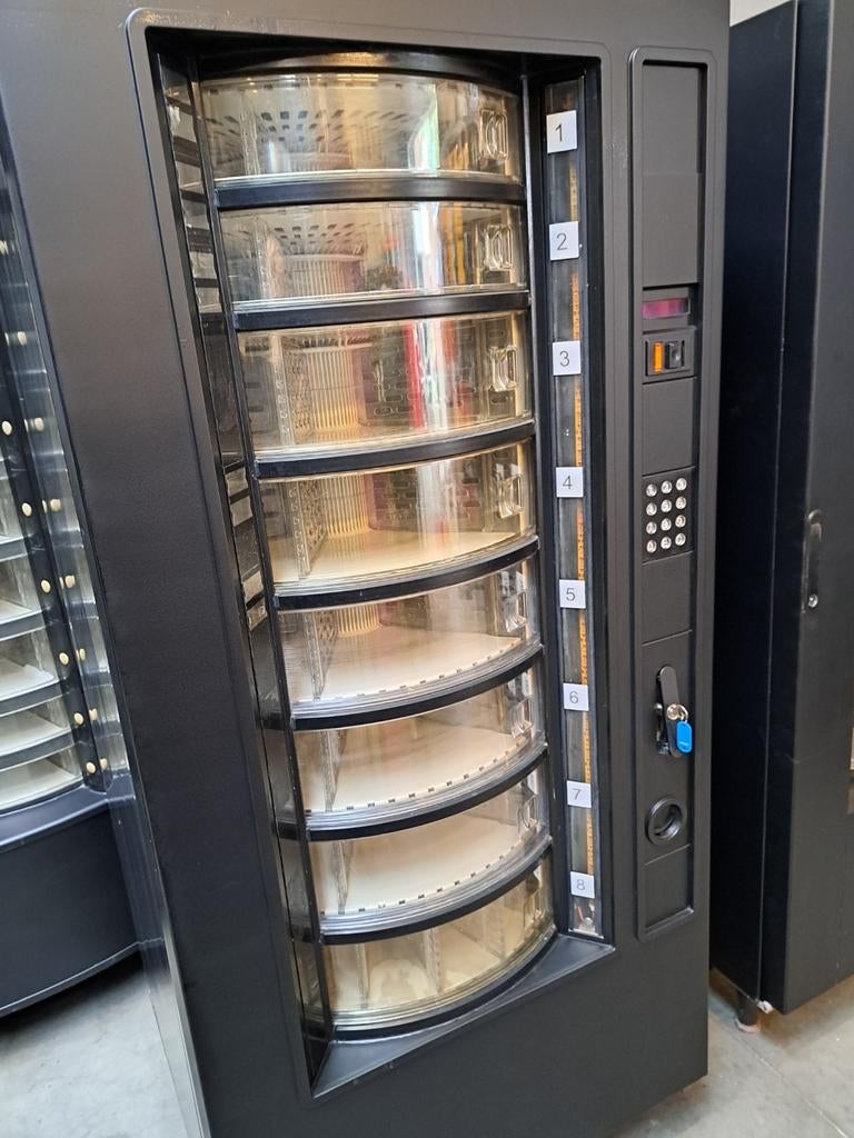 Eier / asperges automaat gekoeld, Ophalen