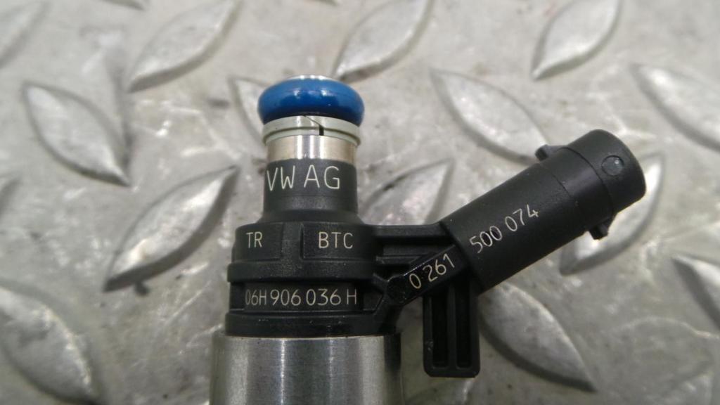 VOLKSWAGEN PASSAT BRANDSTOF INJECTOR / VERSTUIVER 2011, Ophalen of Verzenden, Gebruikt, Stiba lid