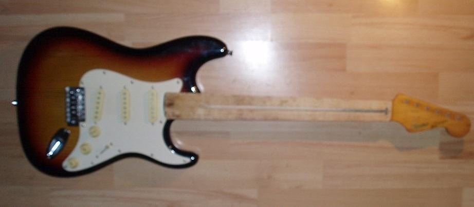 Tk ruil Squier Japan Stratocaster body hals voor restauratie, Muziek en Instrumenten, Ophalen of Verzenden, Gebruikt, Elektrische gitaar
