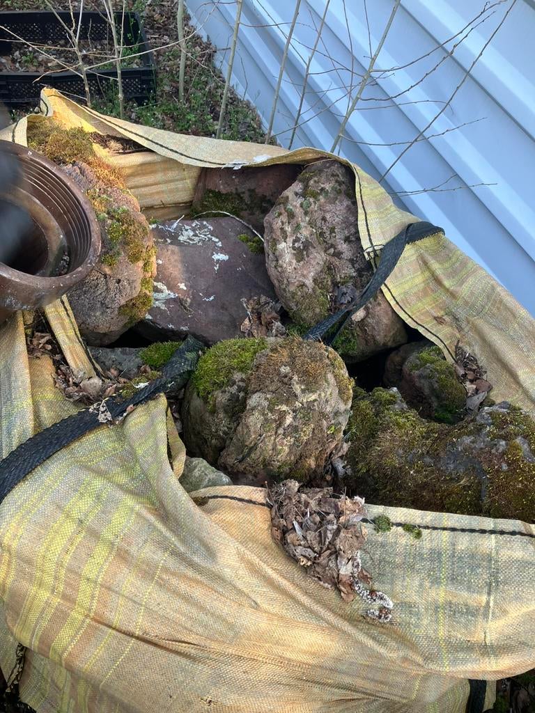 1 kuub lava stenen, Tuin en Terras, Ophalen, Zo goed als nieuw